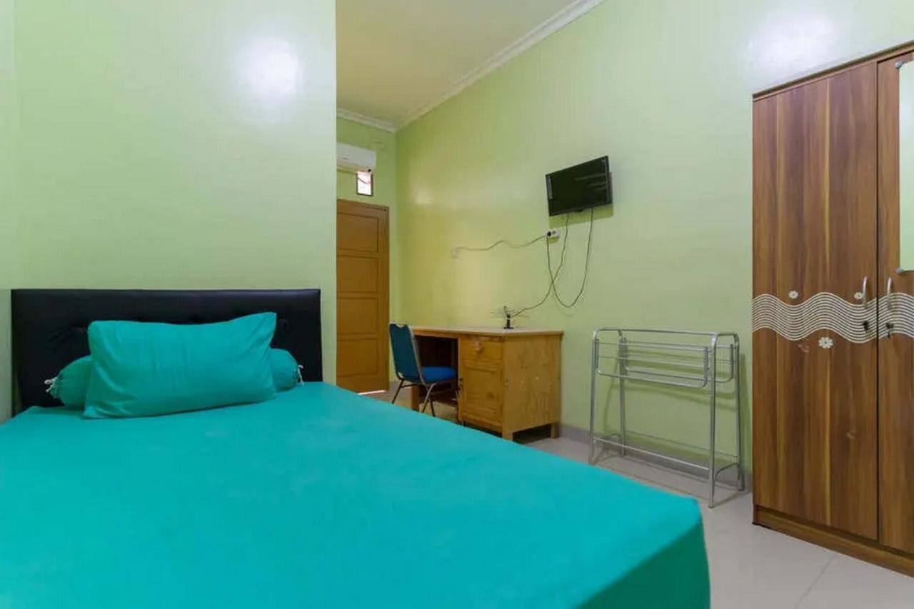 Hotel Kostawira Syariah Bintaro Mitra Reddoorz Mencil Exteriér fotografie