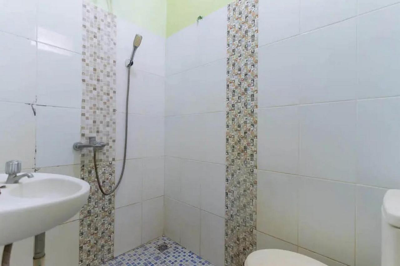 Hotel Kostawira Syariah Bintaro Mitra Reddoorz Mencil Exteriér fotografie